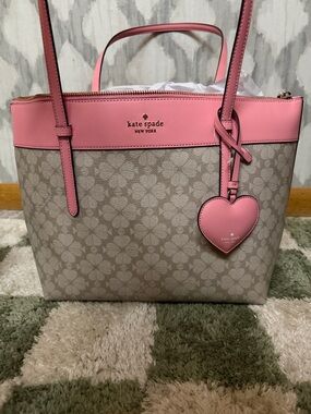 Kate Spade ♠️ Flower Tote with Leather Heart Charm